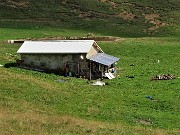 32 Baita Camplano (1840 m) nel pianoro pscolivo 